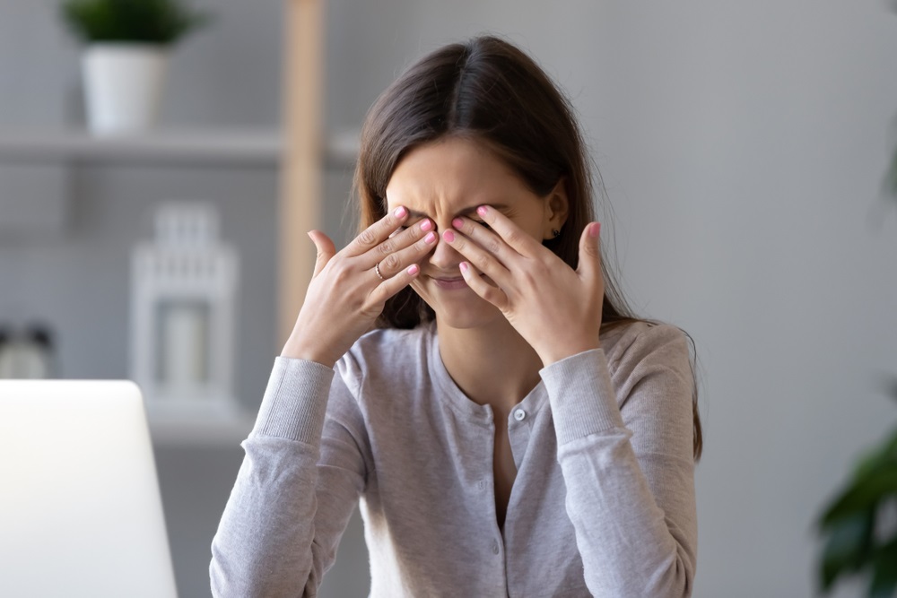 What Is GA Eye Disease : 5 Signs and Symptoms